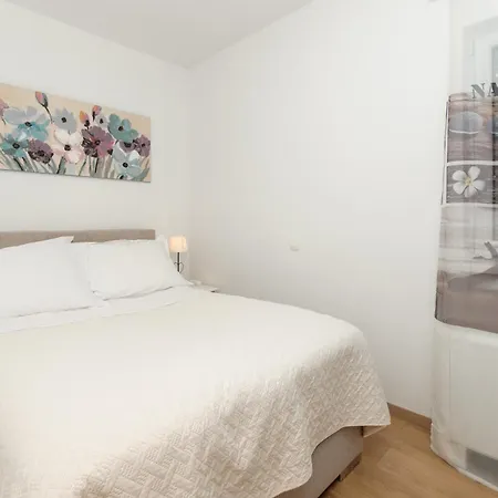 Nyaraló Family Friendly House With A Swimming Pool Plano, - 23937